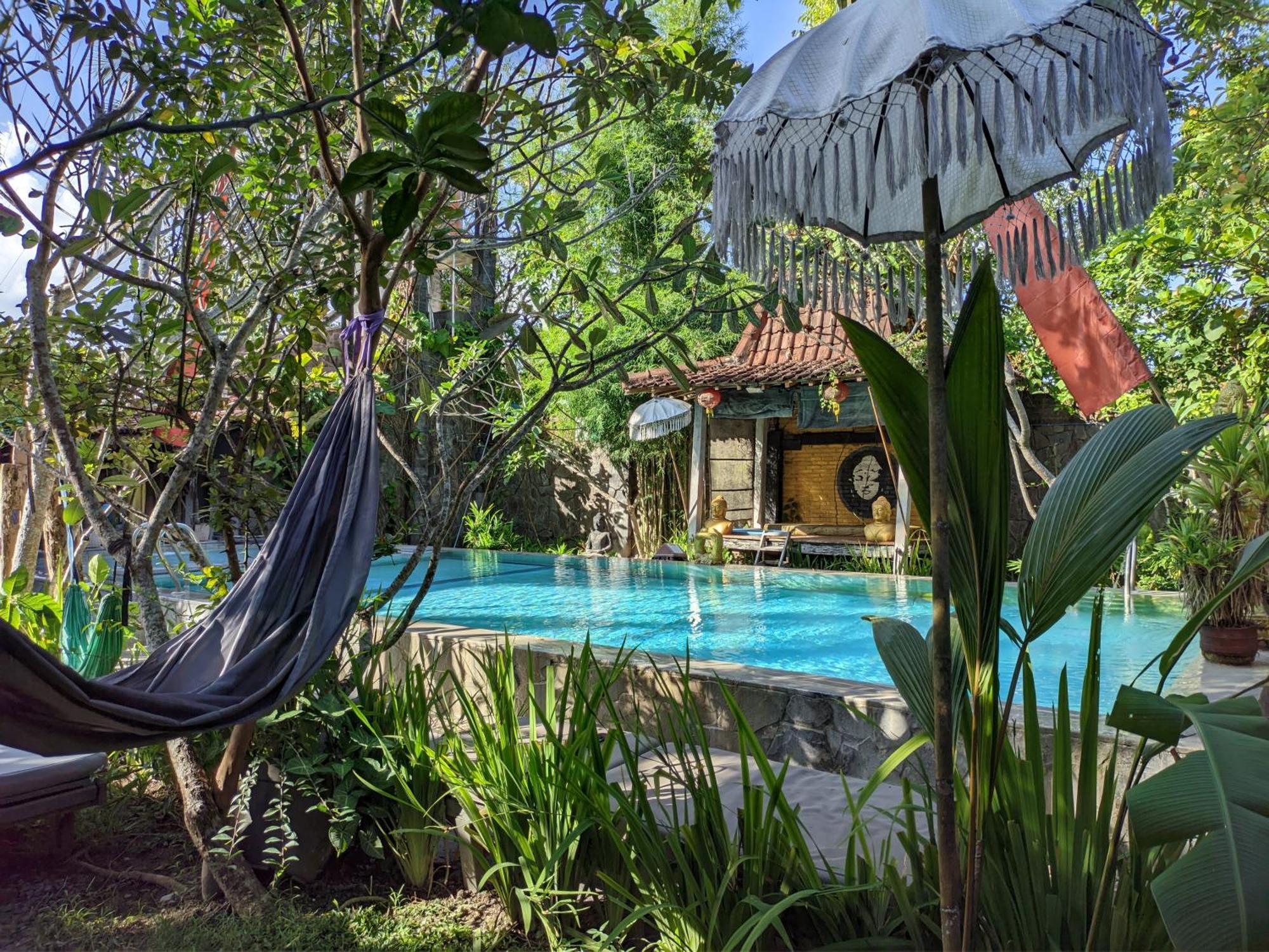 Astuti Gallery Homestay يوغياكارتا المظهر الخارجي الصورة