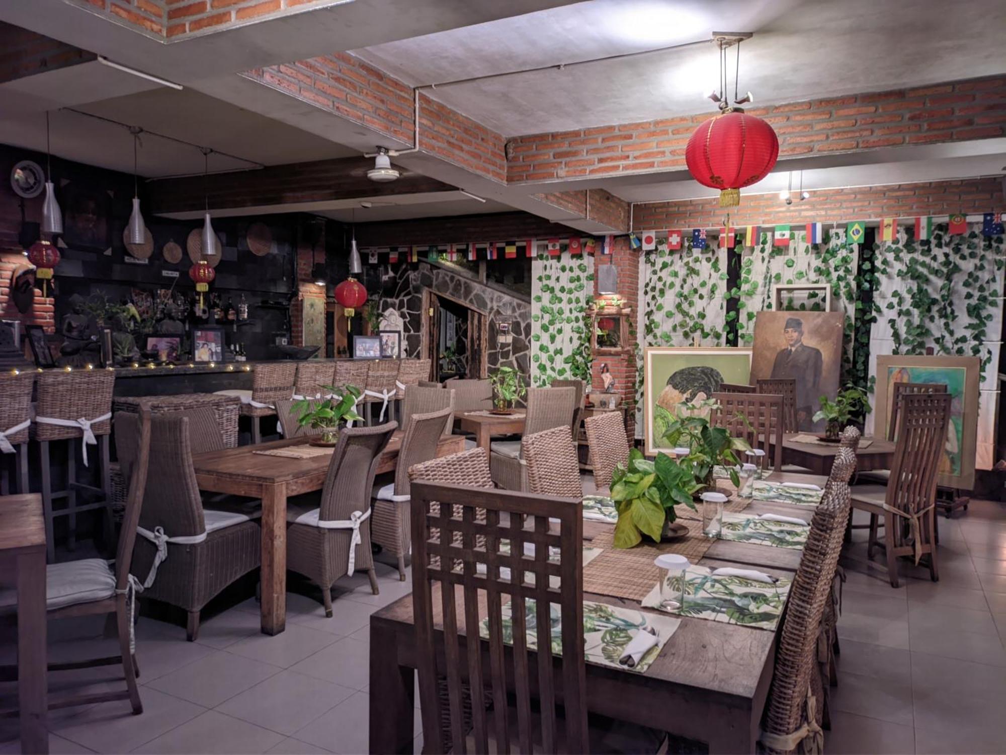 Astuti Gallery Homestay يوغياكارتا المظهر الخارجي الصورة