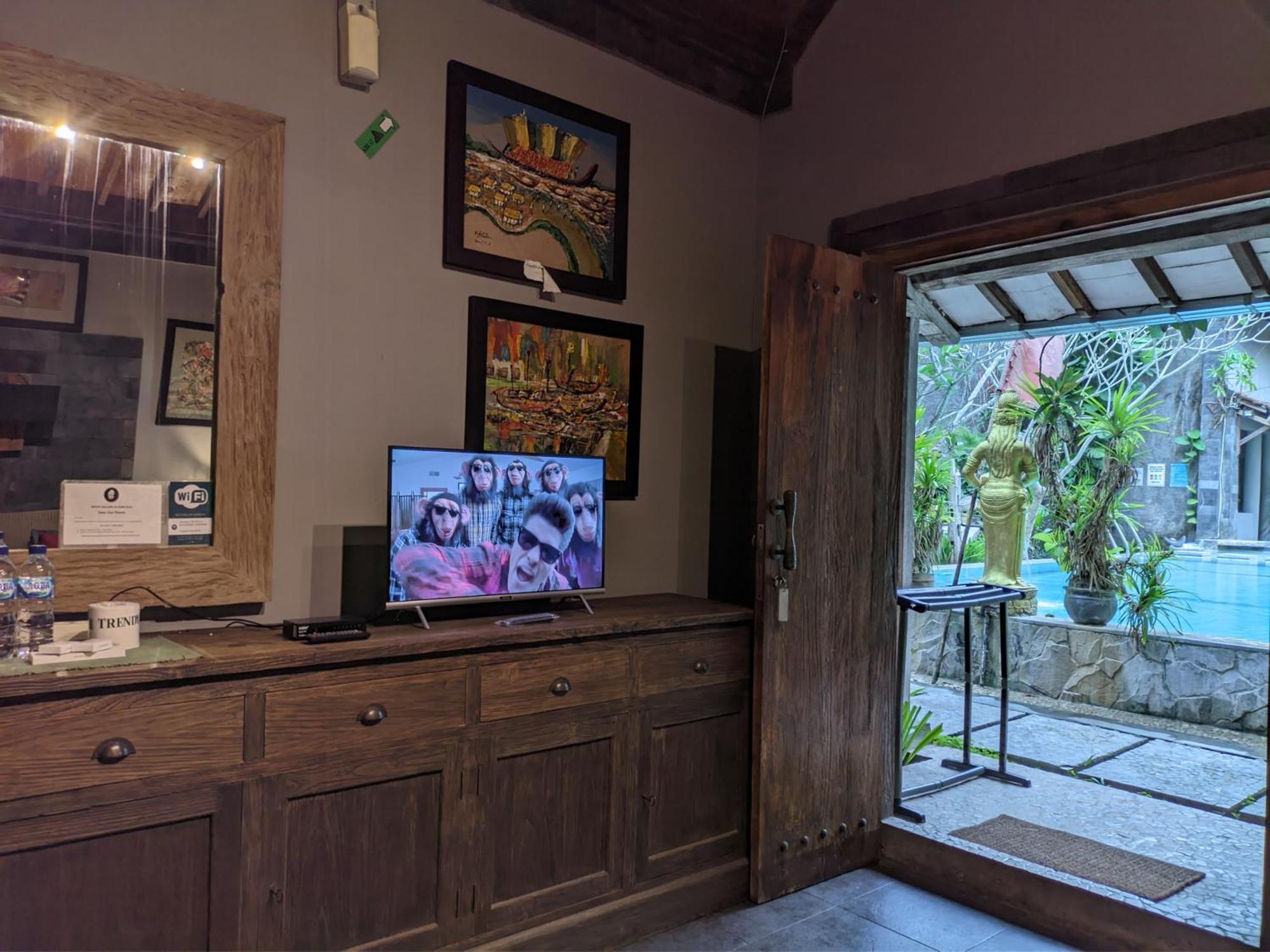 Astuti Gallery Homestay يوغياكارتا المظهر الخارجي الصورة