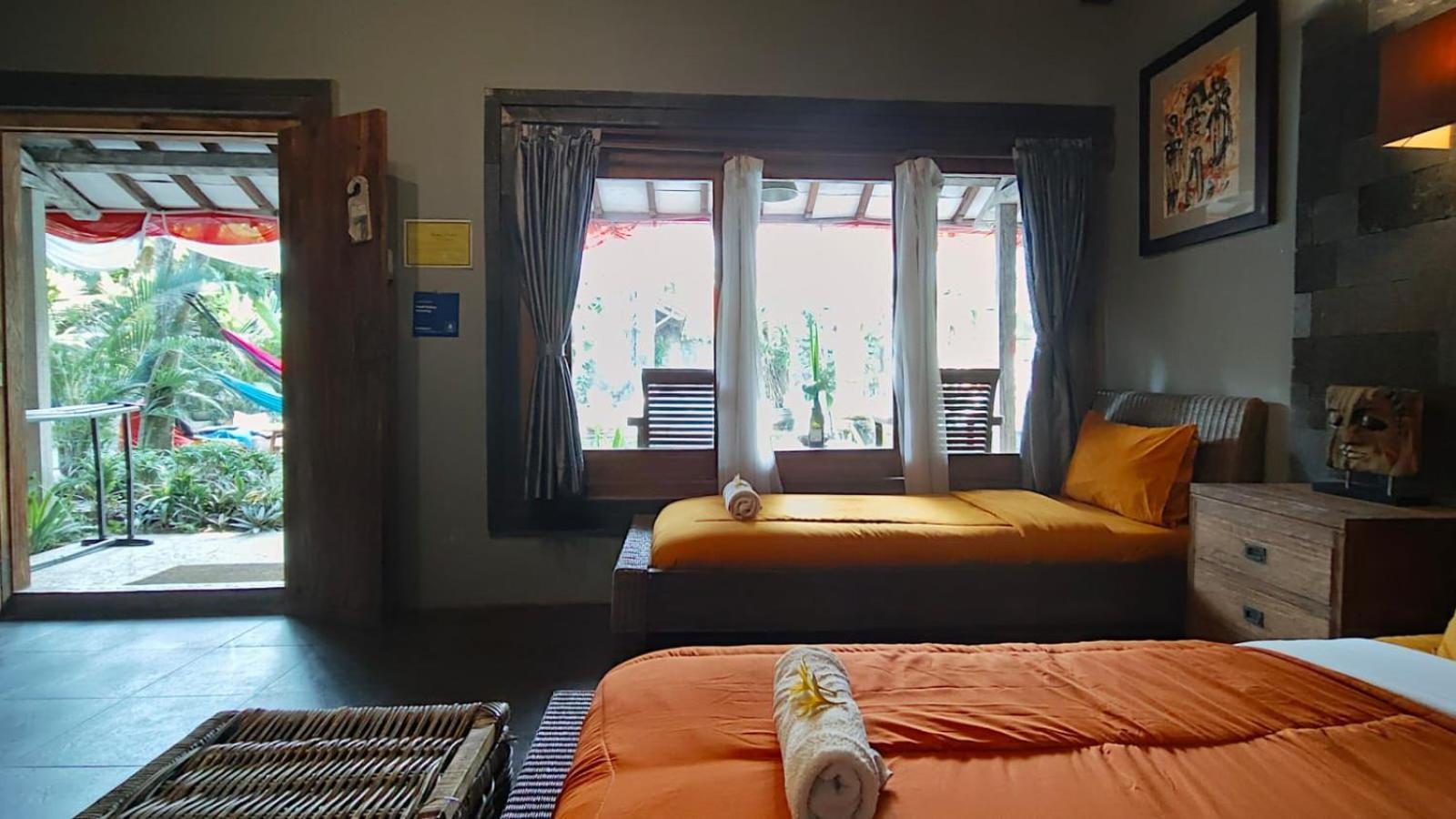 Astuti Gallery Homestay يوغياكارتا المظهر الخارجي الصورة