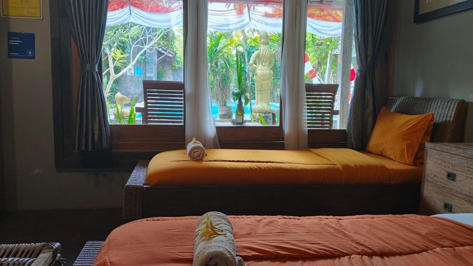 Astuti Gallery Homestay يوغياكارتا المظهر الخارجي الصورة
