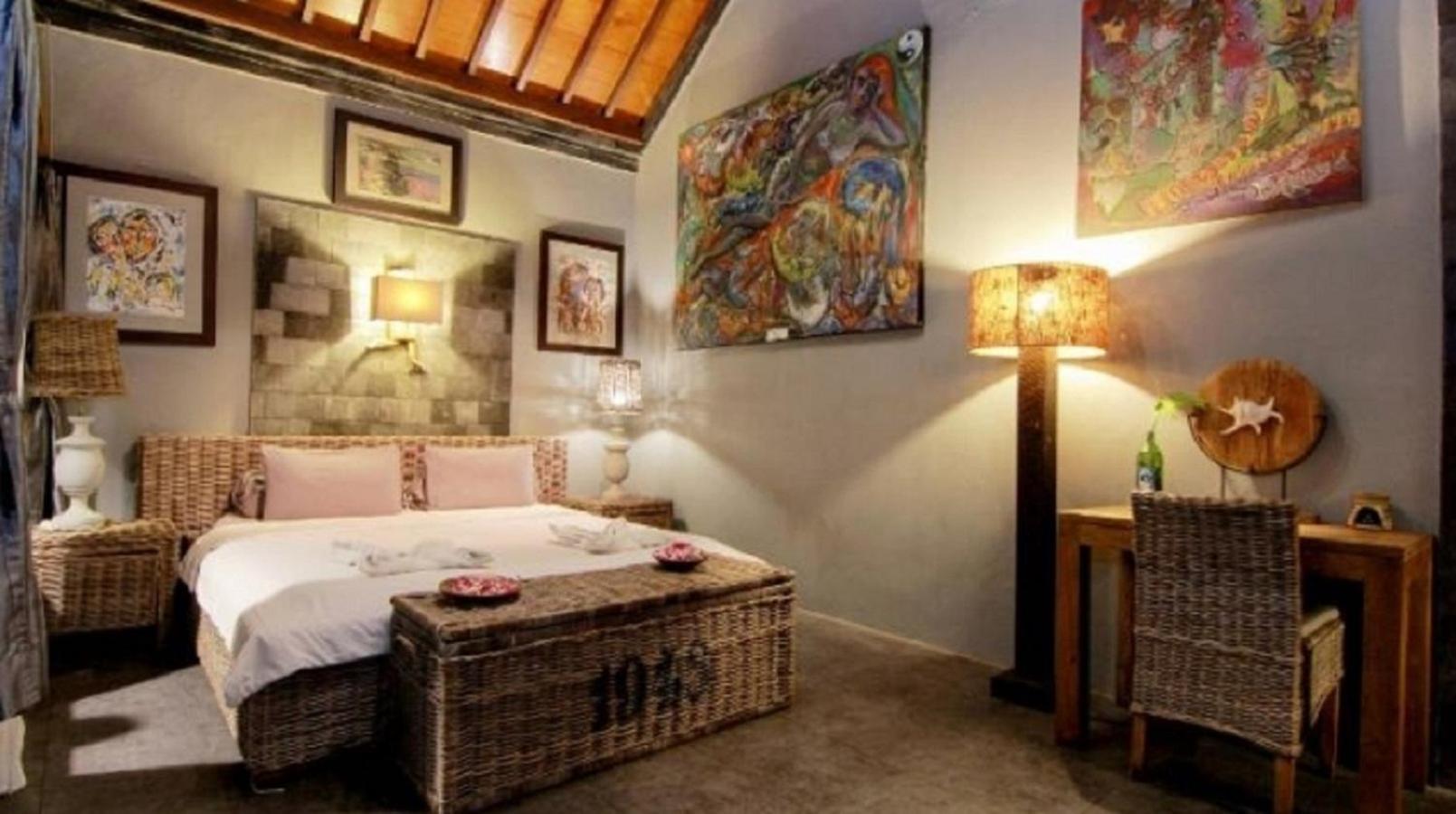 Astuti Gallery Homestay يوغياكارتا المظهر الخارجي الصورة
